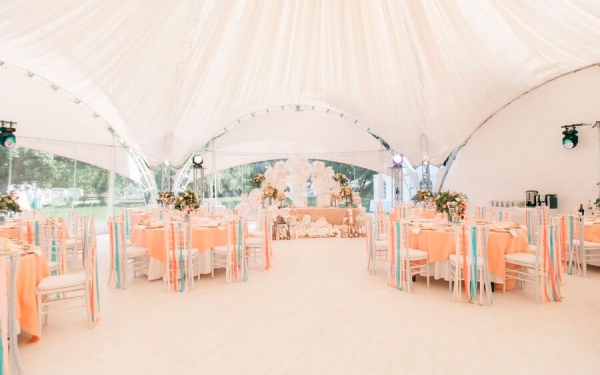 Организация свадьбы в шатре